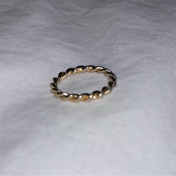 Ring assortment - Picture 4 of 15